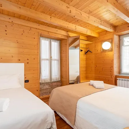 Dei Cantu' Bed & Breakfast *